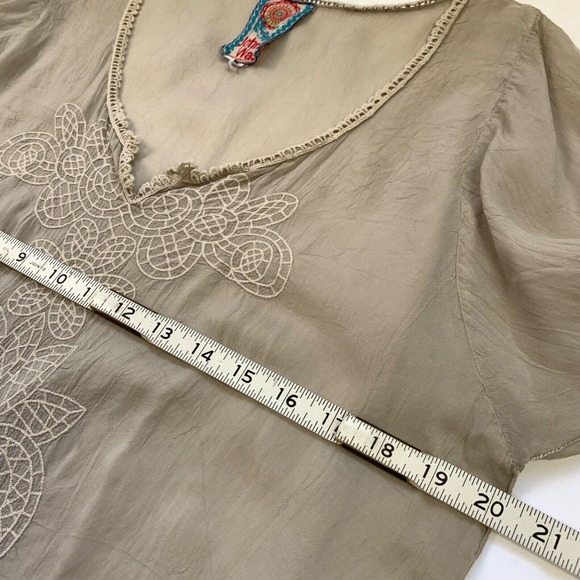 Johnny Was Embroidered Georgette Top Roll Tab Long Sleeve Small Grey Cupra Lace - Picture 8 of 13